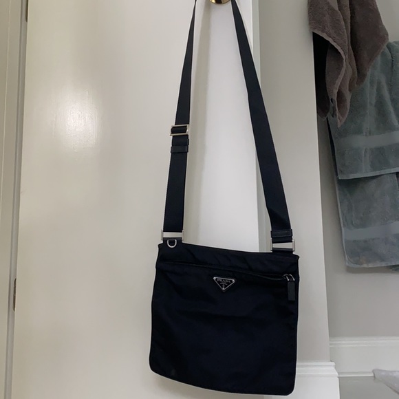 Prada tessuto black crossbody - Picture 2 of 7